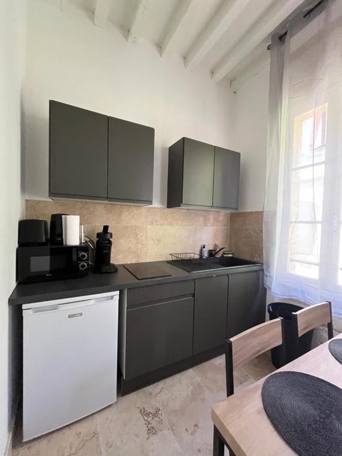 Appartement Le Cocon De La Roquette à Arles Extérieur photo